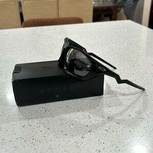Oakley Lateralis polarized new release